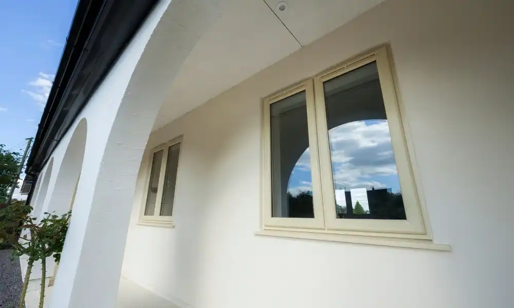 cream window image